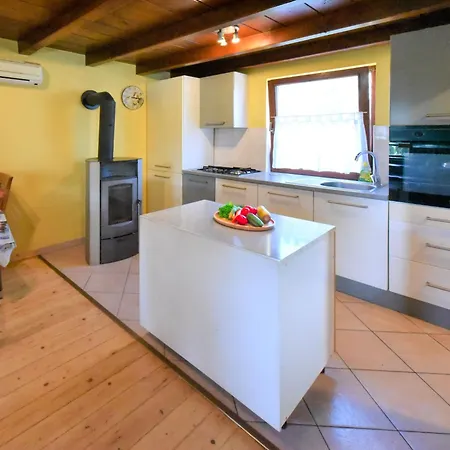 Сasa de vacaciones Ajla By Interhome *